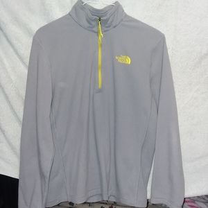 The North Face Men's 1/4 Zip Fleece Jacket. Size: